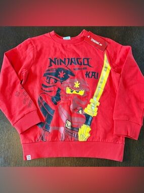 NWT Lego Ninjago Kai Crewneck Sweatshirt with Yellow Sword Graphic Size 9 years